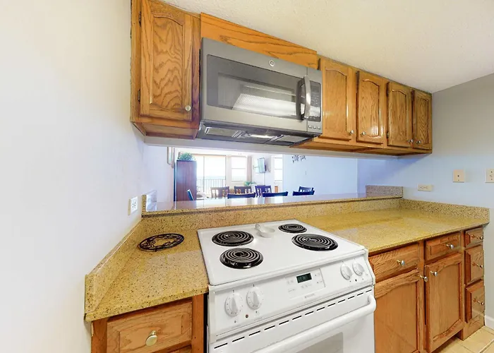 Holiday home Gulf House 202