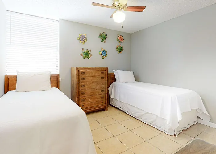 Holiday home Gulf House 202
