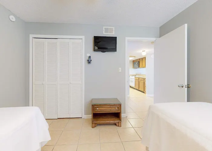 Holiday home Gulf House 202 *
